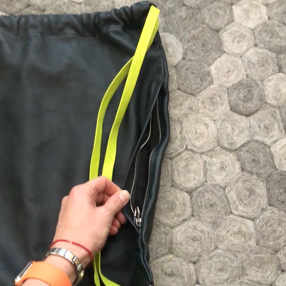 Alexander Wang Neon Strap Gym Sack in Green leather - Picture 2 of 13